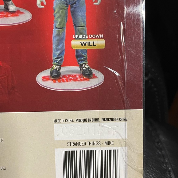 Stranger Things S1 Lucas - Picture 3 of 3